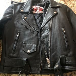 Women’s leather jacket